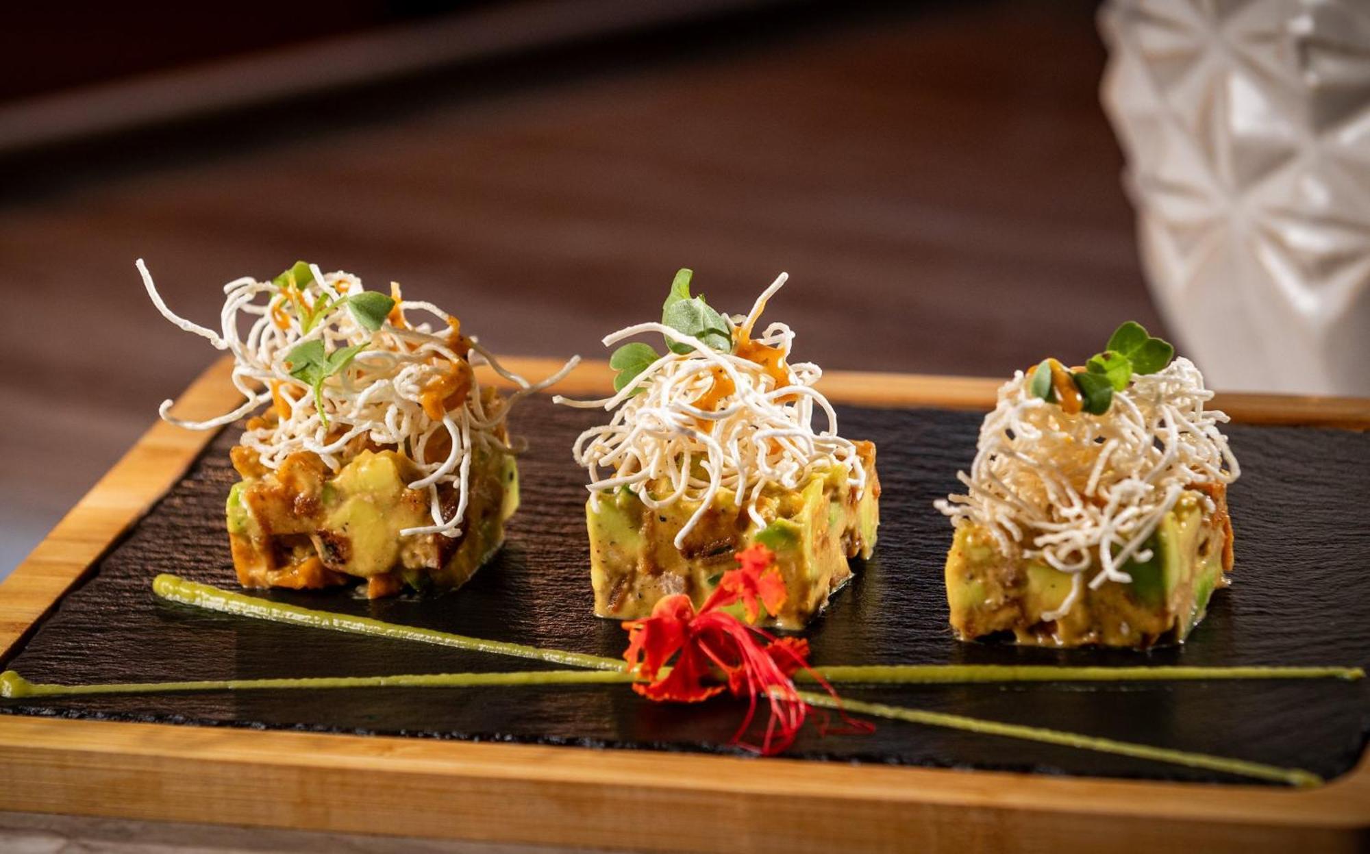 Holiday Inn Santo Domingo By Ihg Exteriér fotografie Avocado and bean sprouts